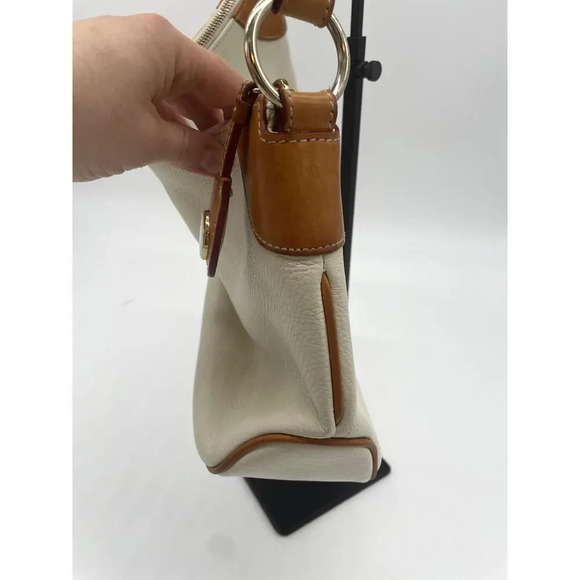 Vintage Authentic Dooney and Bourke White Pebble Leather Hobo Bag H3 433400 - Picture 7 of 16